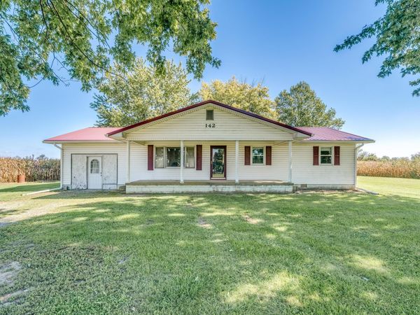 142 Heath Lane, New Holland, OH 43145