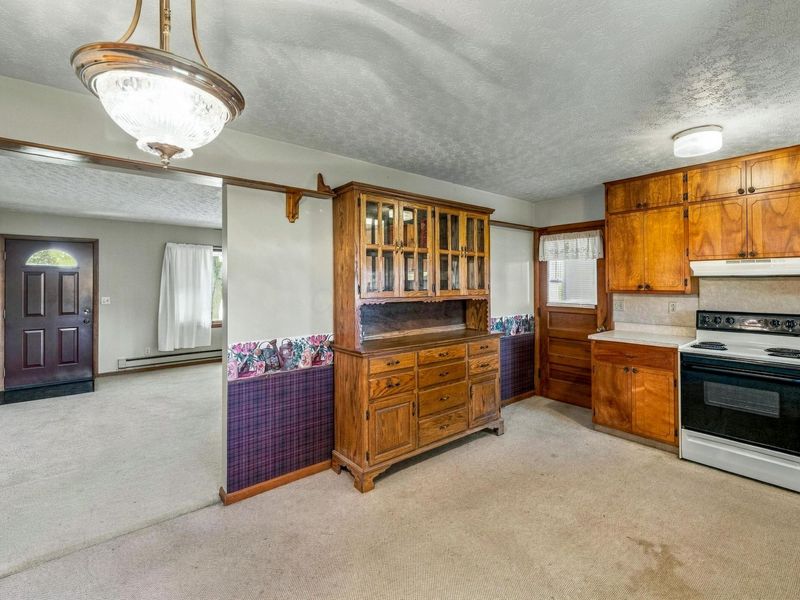 142 Heath Lane, New Holland, OH 43145 Photo 9