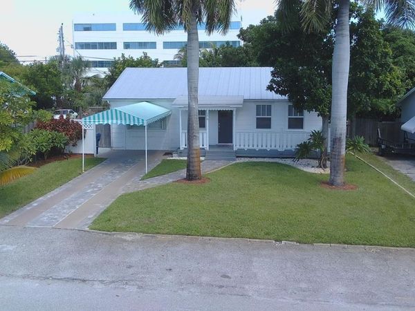 176 E 24TH Street, Riviera Beach, FL 33404