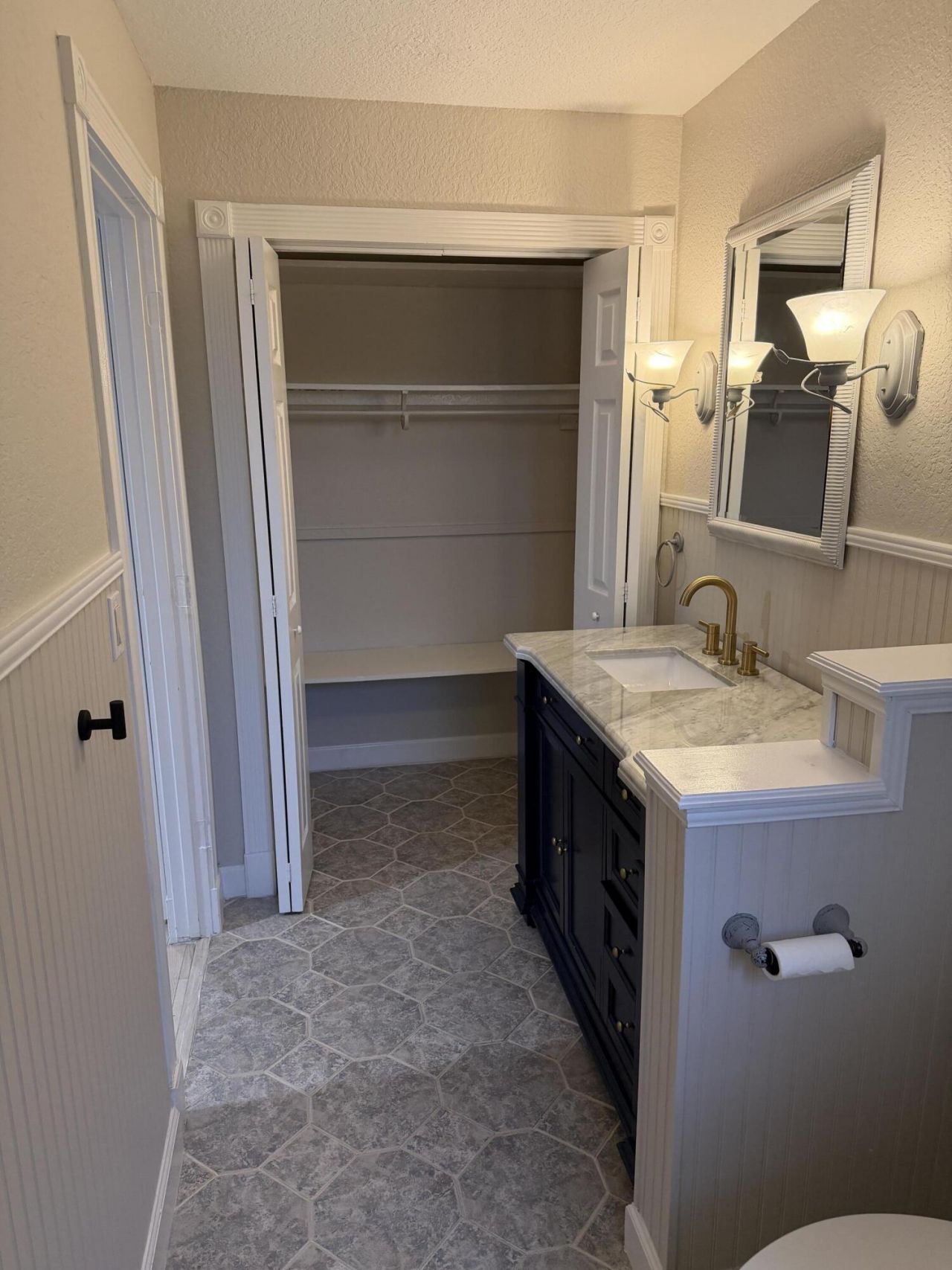 176 E 24th Street, Riviera Beach, FL 33404 Photo
