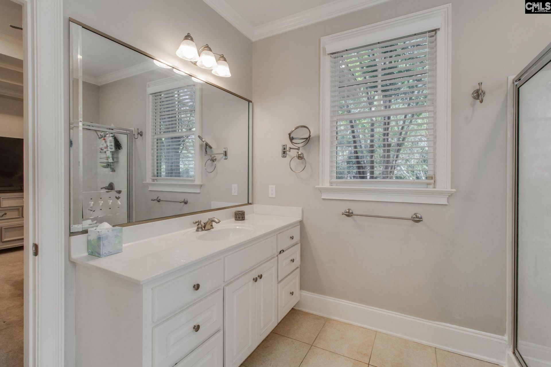 100 Avington Lane Photo 26