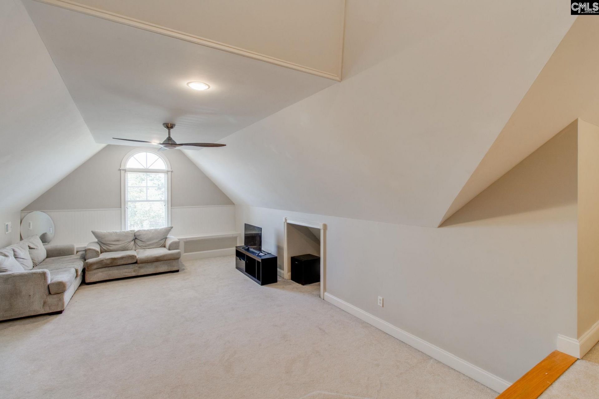 100 Avington Lane Photo 39