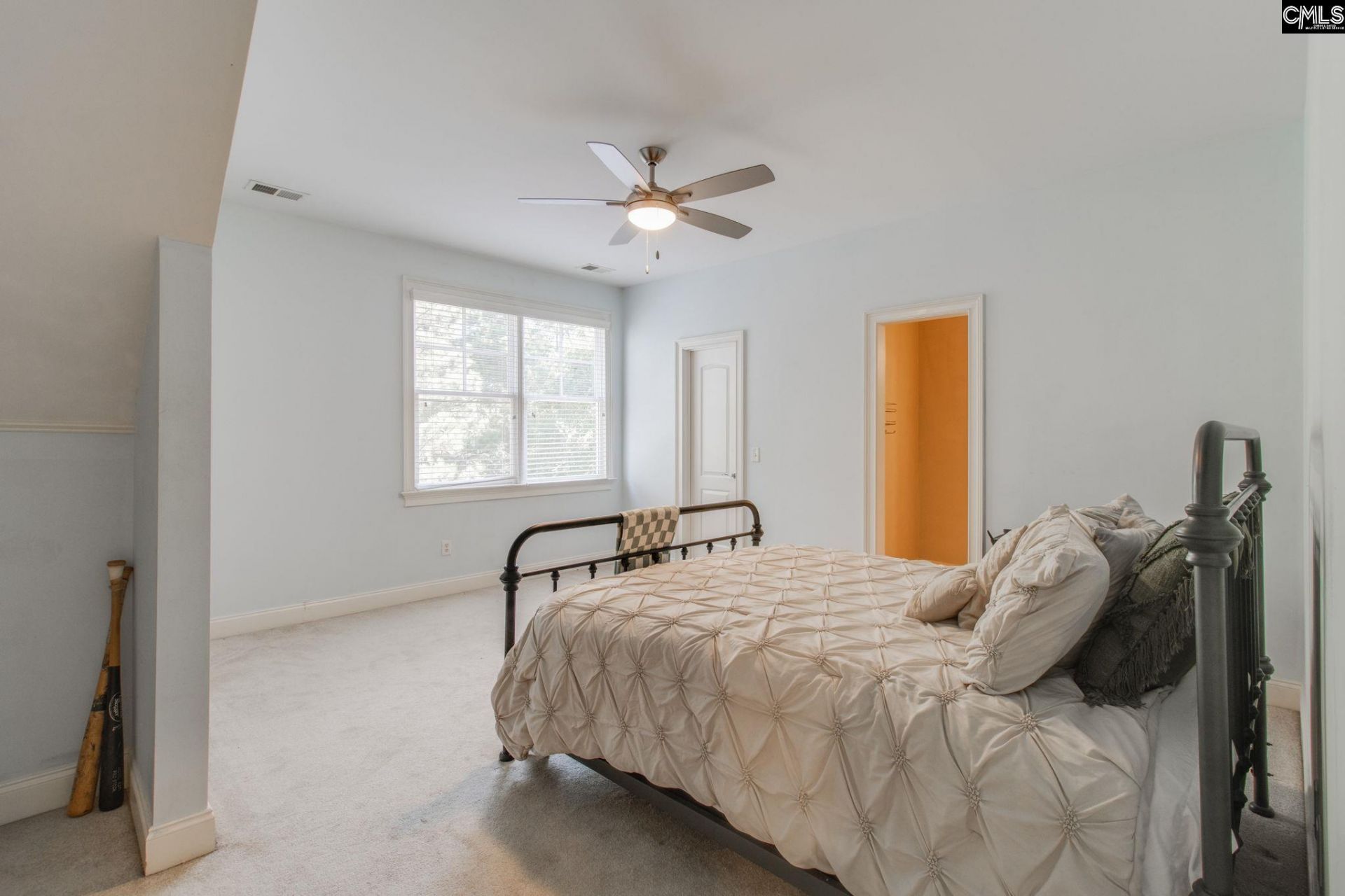 100 Avington Lane Photo 41