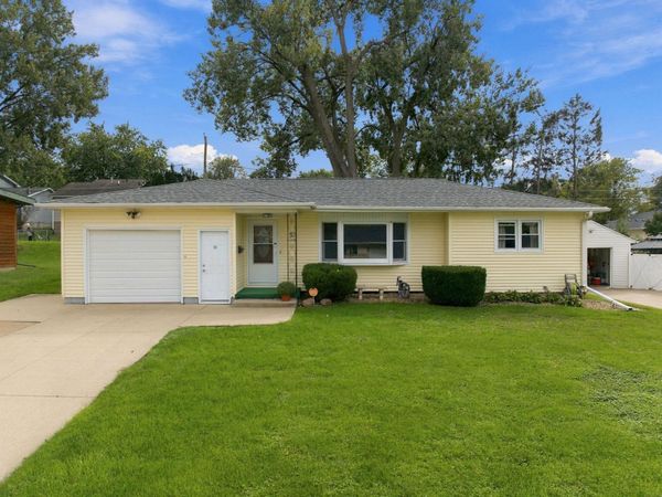 1156 Lindner Drive, Waterloo, IA 50702