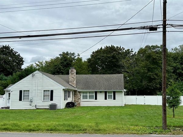 1385 Gardiner Drive , Babylon, NY 11706
