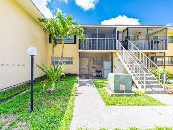 15609 SW 73rd Cir Ter , Unit 8-5, Miami, FL 33193