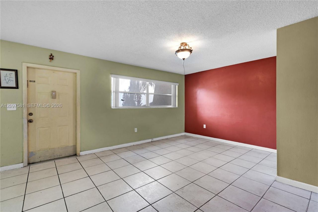 15609 SW 73rd Cir Ter , Unit 8-5, Miami, FL 33193 Photo