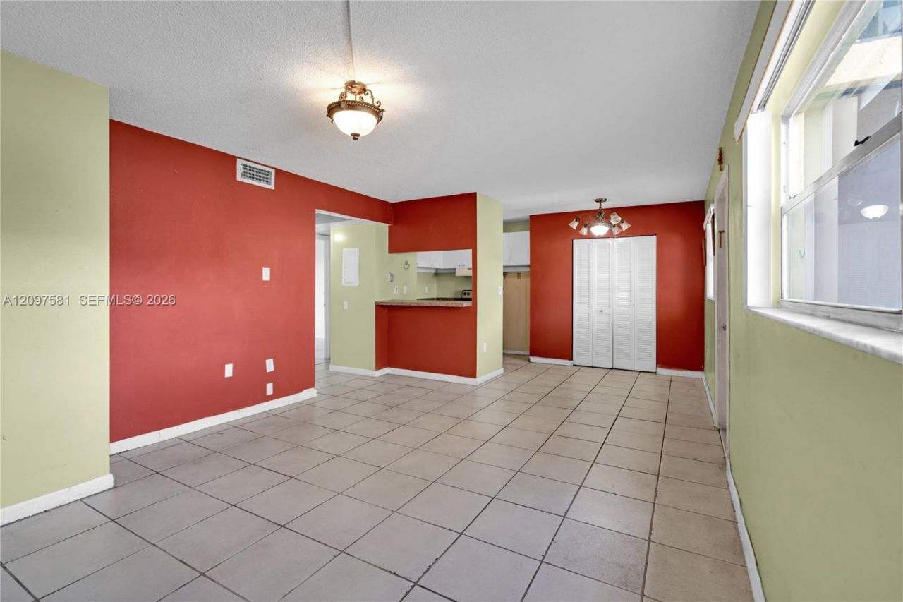 15609 SW 73rd Cir Ter , Unit 8-5, Miami, FL 33193 Photo