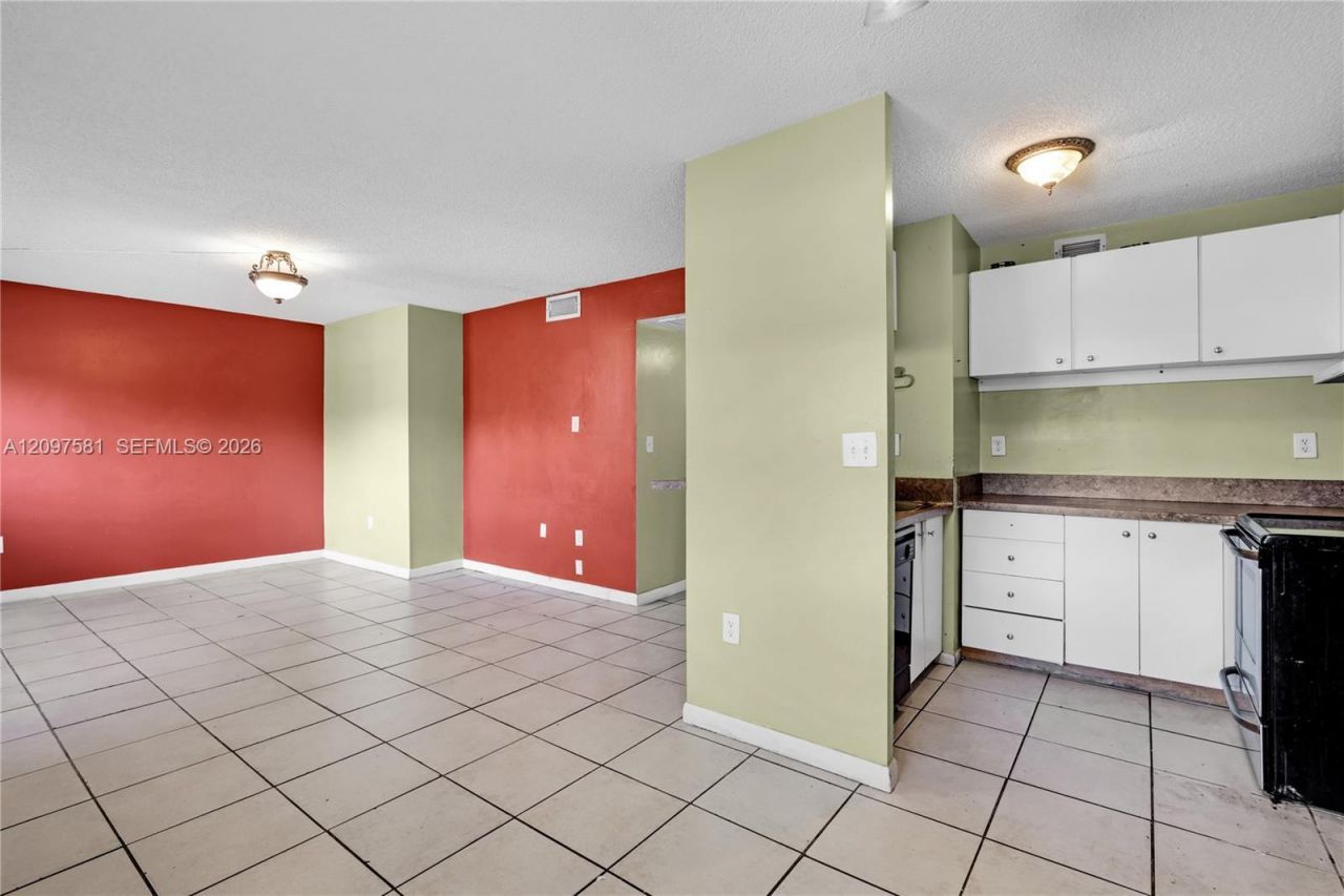 15609 SW 73rd Cir Ter , Unit 8-5, Miami, FL 33193 Photo