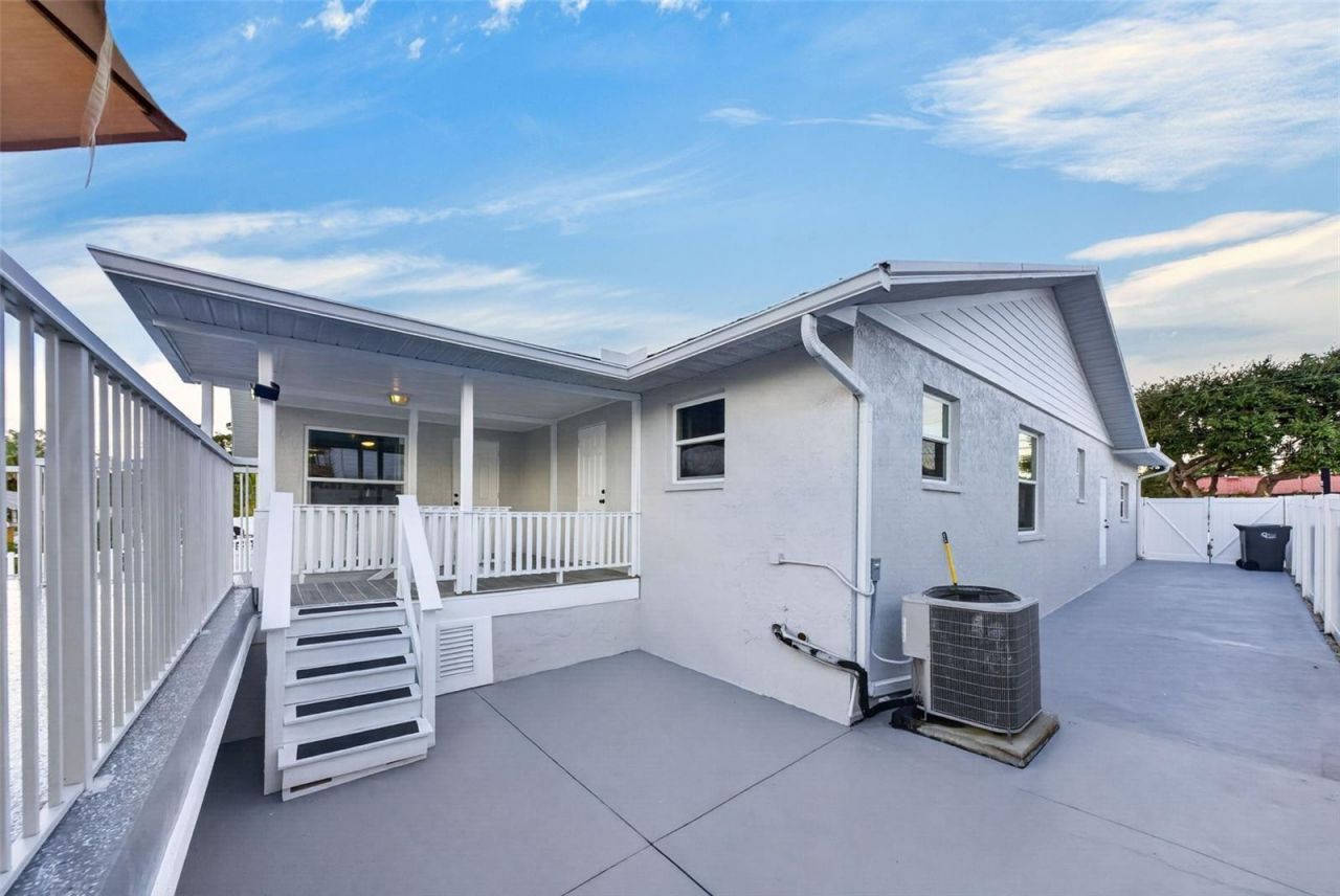 4219 2nd Avenue Ne, Bradenton, FL 34208 Photo