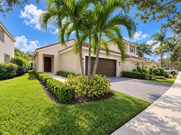 1359 Sabal Trl , Weston, FL 33327
