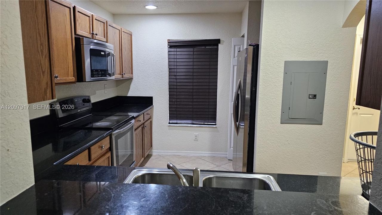 5931 Glasgow Way , Unit 5931, Tamarac, FL 33321 Photo