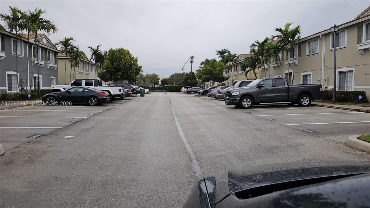 5931 Glasgow Way , Unit 5931, Tamarac, FL 33321 Photo