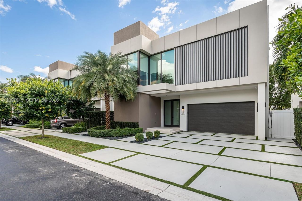 10540 NW 67th Ter , Doral, FL 33178 Photo