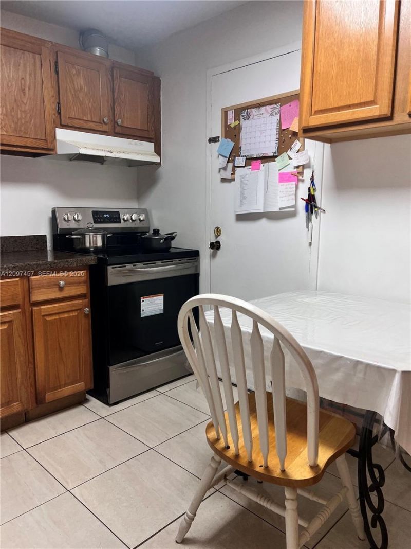 3680 Inverrary Dr , Unit 1T, Lauderhill, FL 33319 Photo