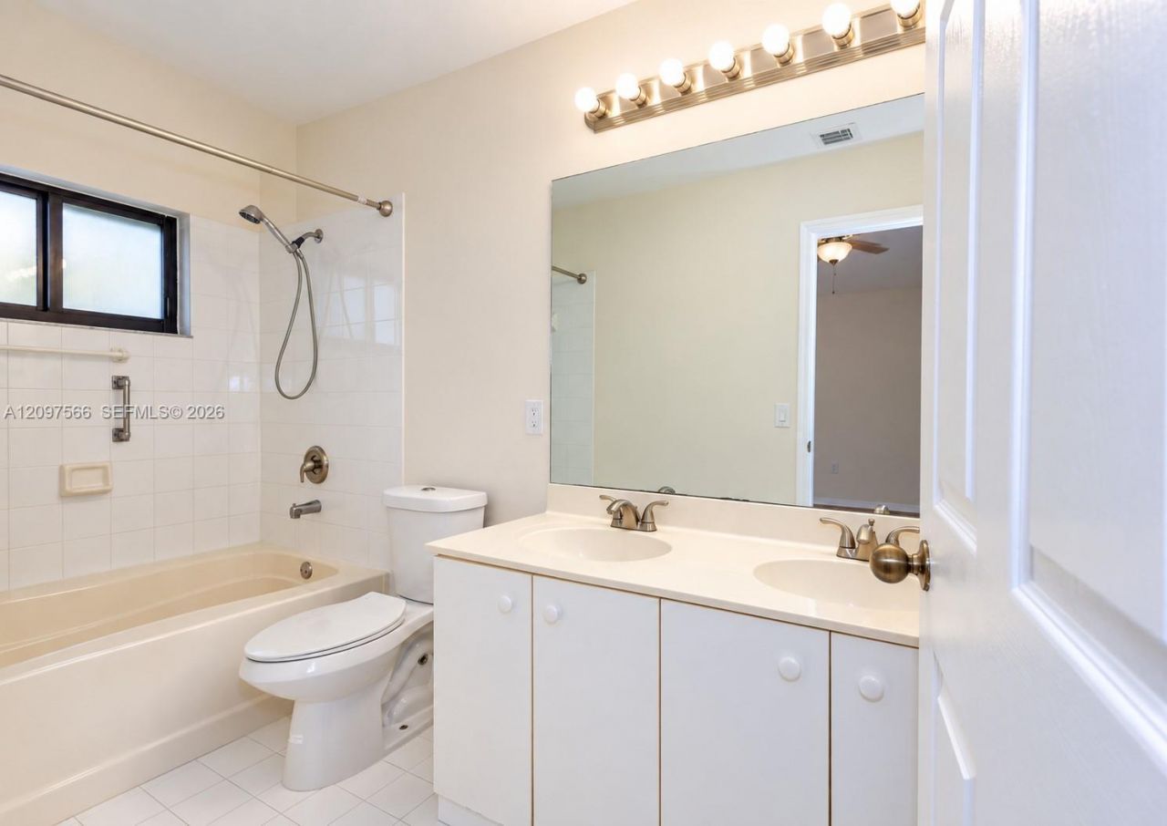16448 SW 96 Te, Unit 16448, Miami, FL 33196 Photo
