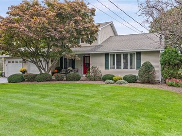 16559 State Route 31, Holley, NY 14470
