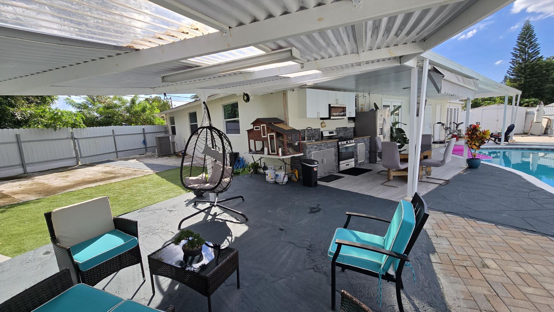 268 Holly Drive, West Palm Beach, FL 33415 Photo