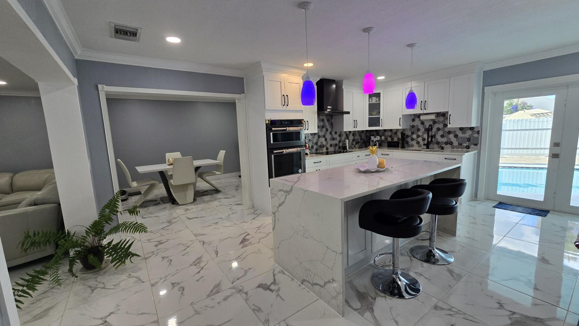 268 Holly Drive, West Palm Beach, FL 33415 Photo