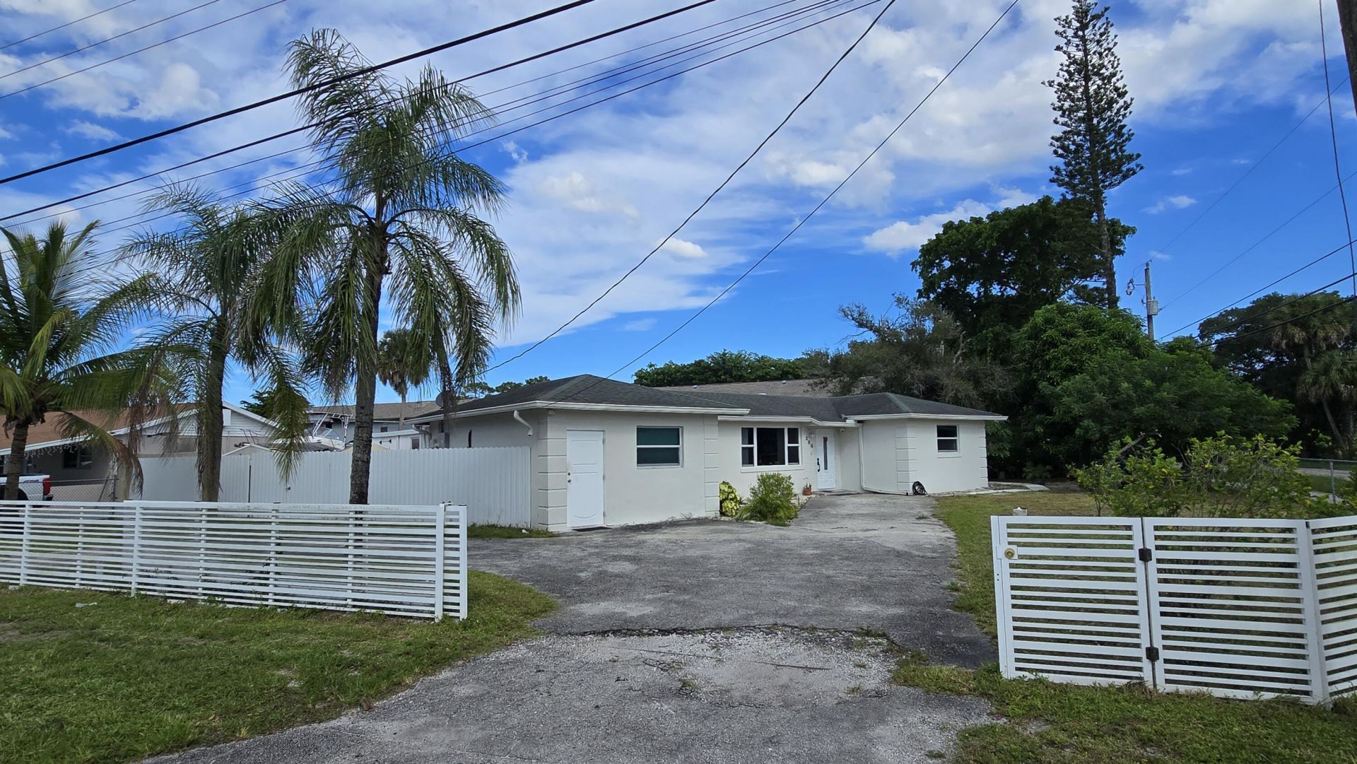268 Holly Drive, West Palm Beach, FL 33415 Photo