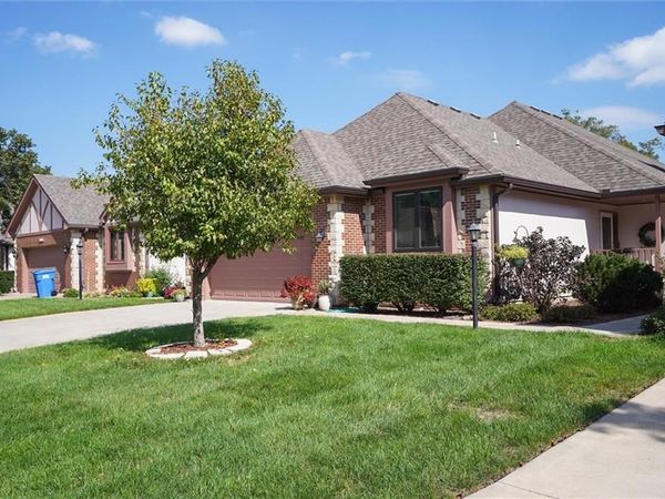 2422 SW Brookhaven Lane, Unit 23, Topeka, KS 66614