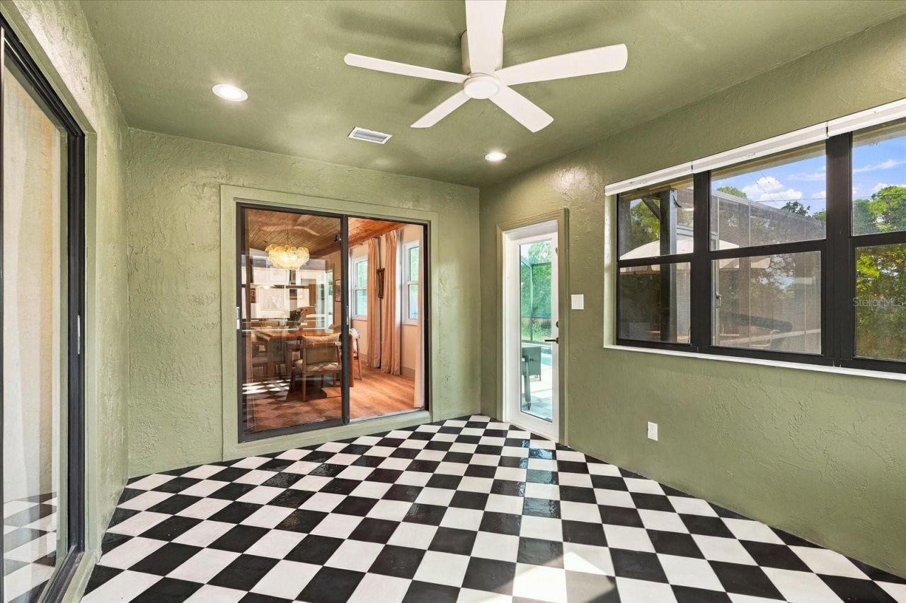 1515 Midnight Pass Way , Clearwater, FL 33765 Photo