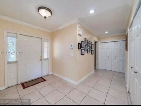 720 SW 64th Way, Pembroke Pines, FL 33023