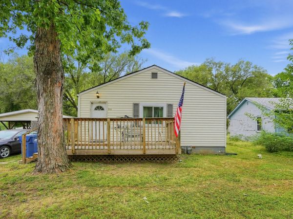 203 Missouri Avenue , South Roxana, IL 62087