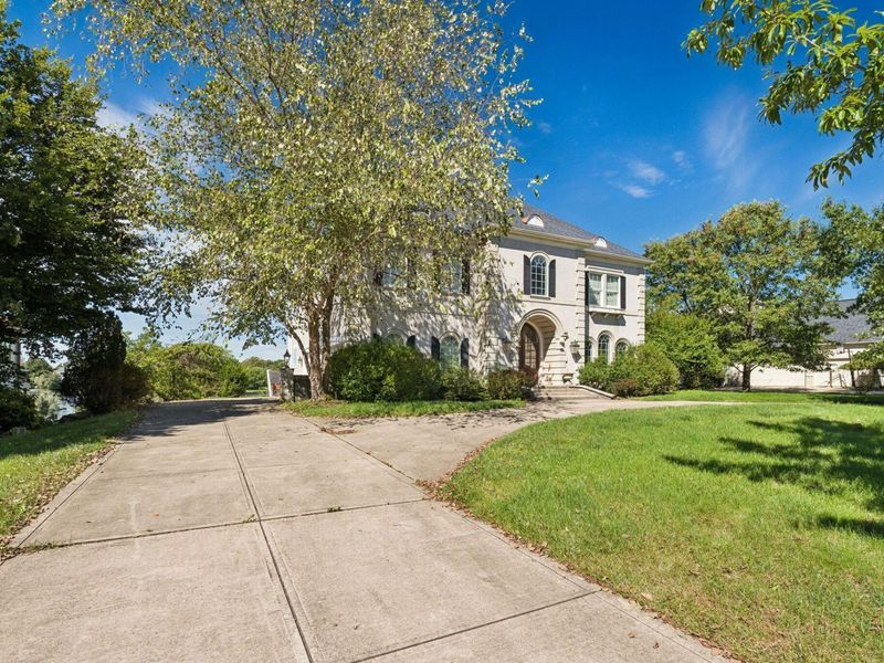 10715 Campden Lakes Boulevard, Dublin, OH 43016 Photo 7