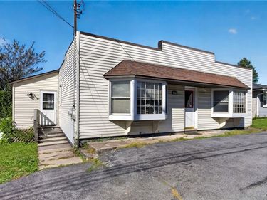 5367 Bear Road, Syracuse, NY 13212