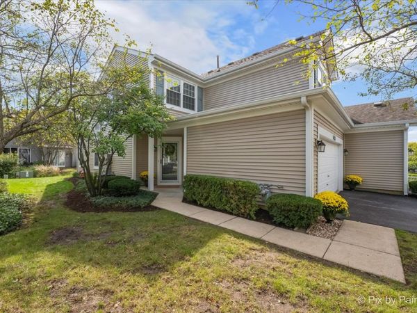 1423 Walnut Hill Avenue , Unit 1423, St. Charles, IL 60174