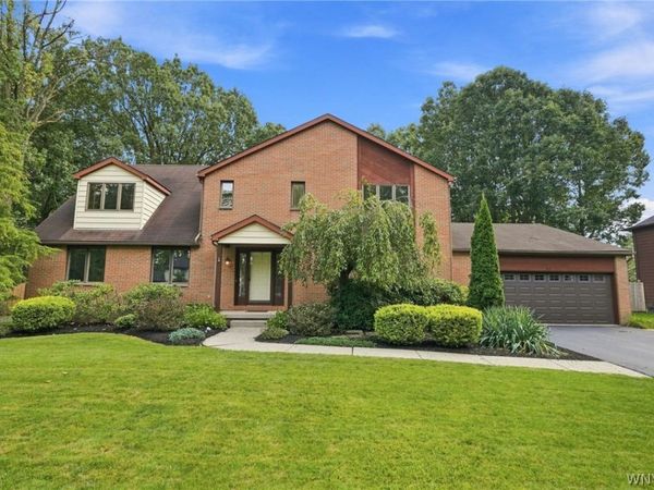 49 Fennec Lane , East Amherst, NY 14051
