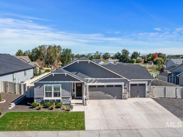 1914 N Perth Ave, Middleton, ID 83644