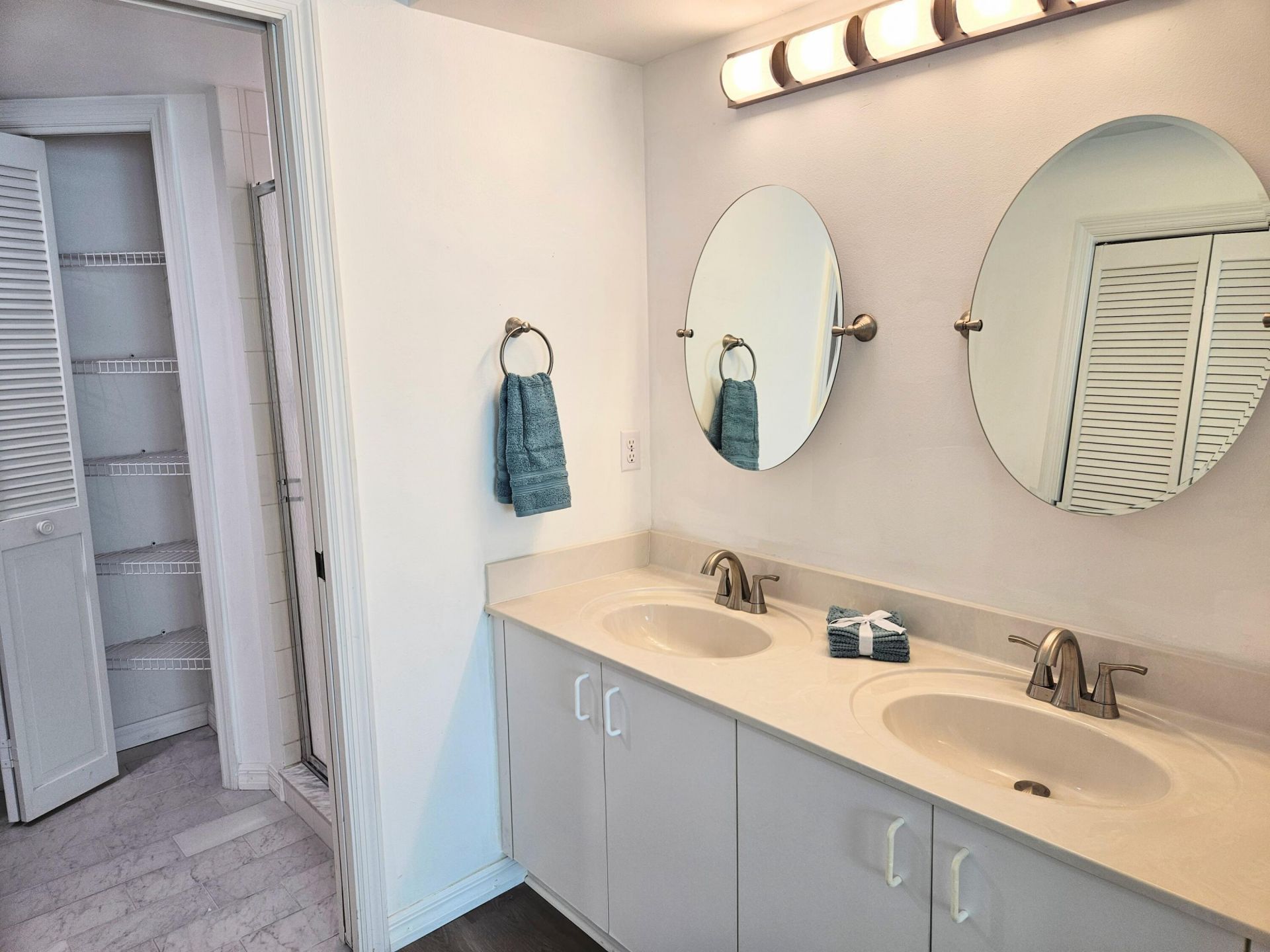 620 S Brevard Avenue , Unit 1011, Cocoa Beach, FL 32931 Photo