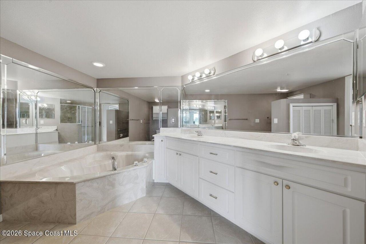 820 Del Rio Way , Unit 301, Merritt Island, FL 32953 Photo