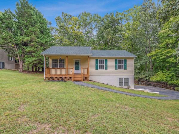 18 CLIFTWOOD RD, Palmyra, VA 22963