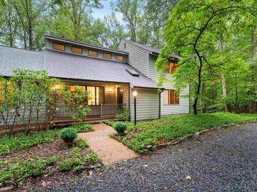 3335 BROOKSIDE DR, Charlottesville, VA 22901