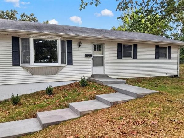 37 Ackerman Road, Winfield, MO 63389