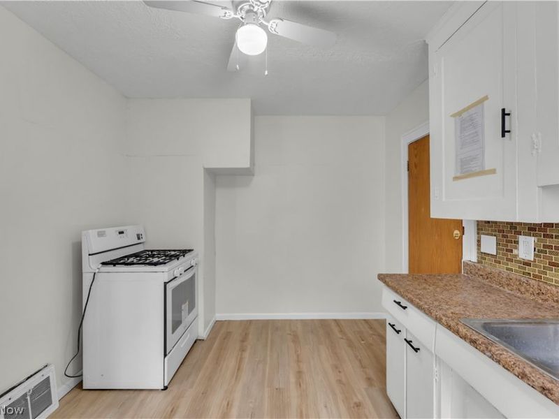 4924 E 107th Street, Unit 1/DN, Garfield Heights, OH 44125 Photo 9