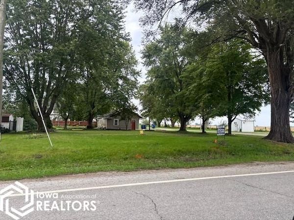 4223 S State Hwy 94, Stronghurst, IL 61480