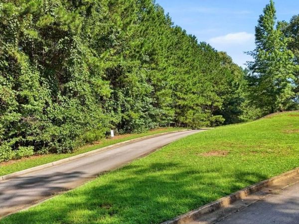 2212 Escalade Court, Conyers, GA 30094