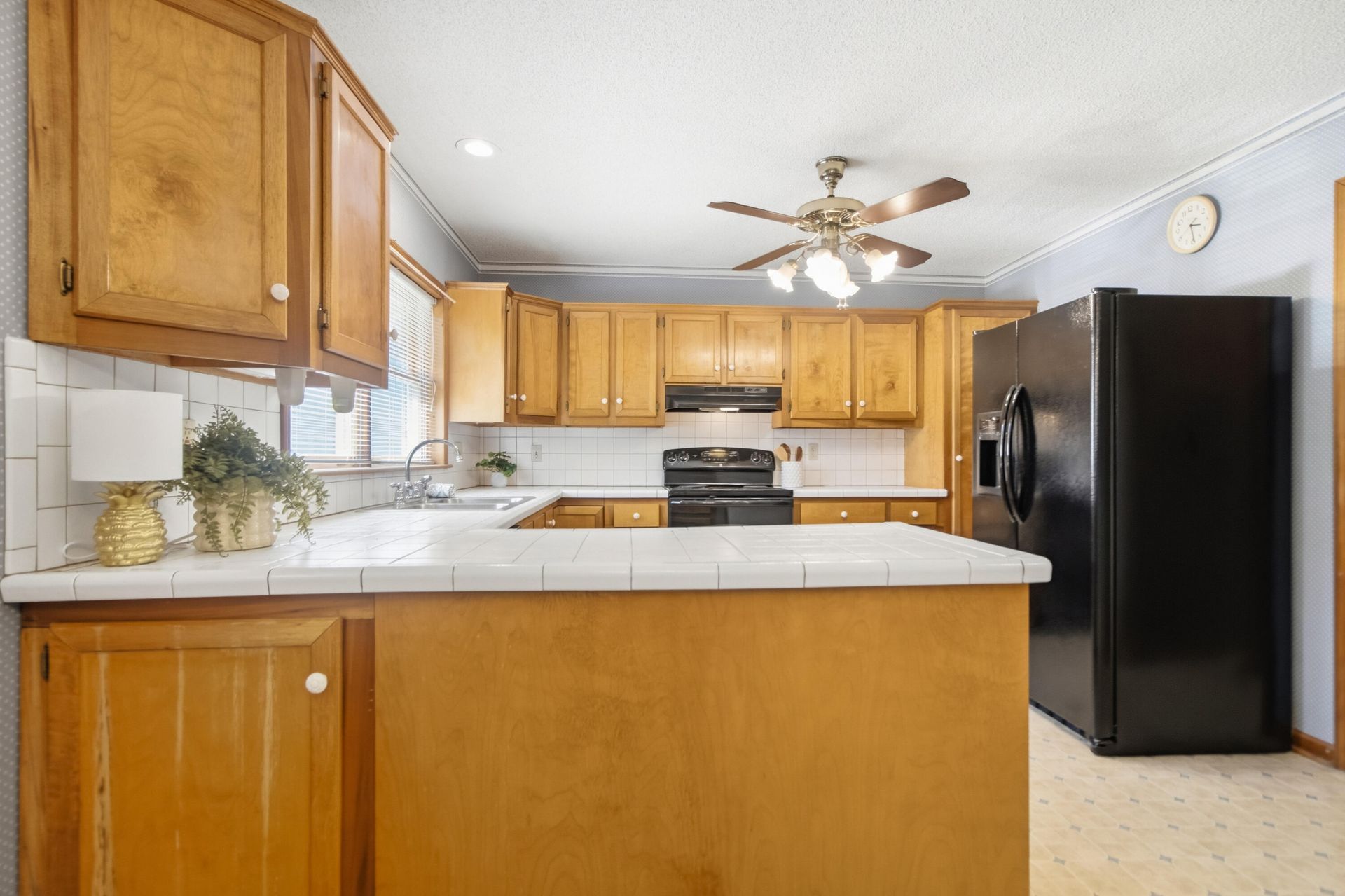 5920 Maple Street Photo 14