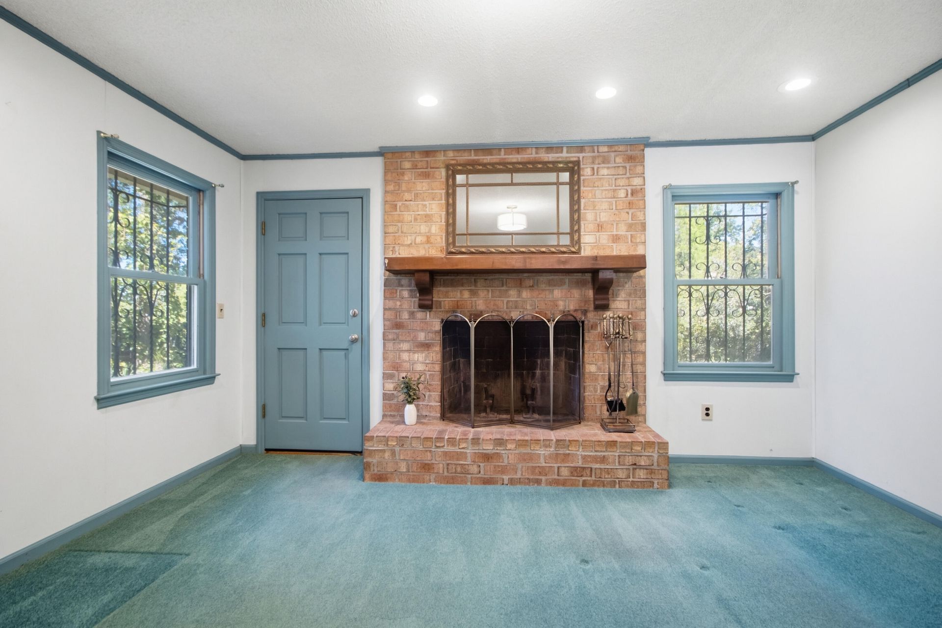 5920 Maple Street Photo 24