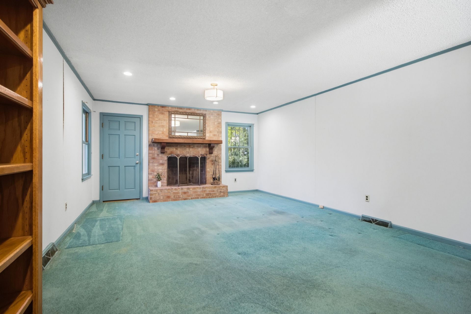 5920 Maple Street Photo 26