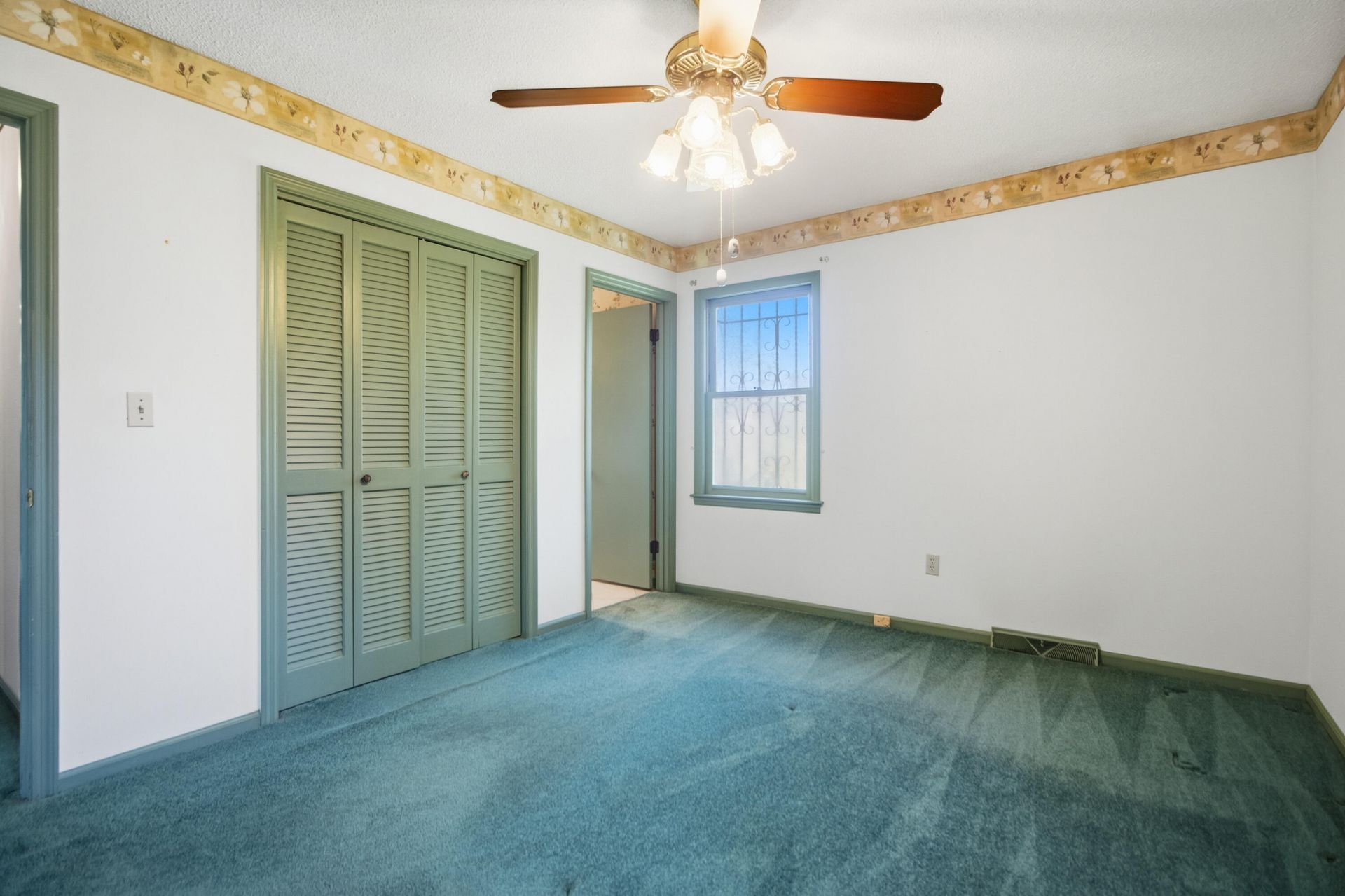 5920 Maple Street Photo 31