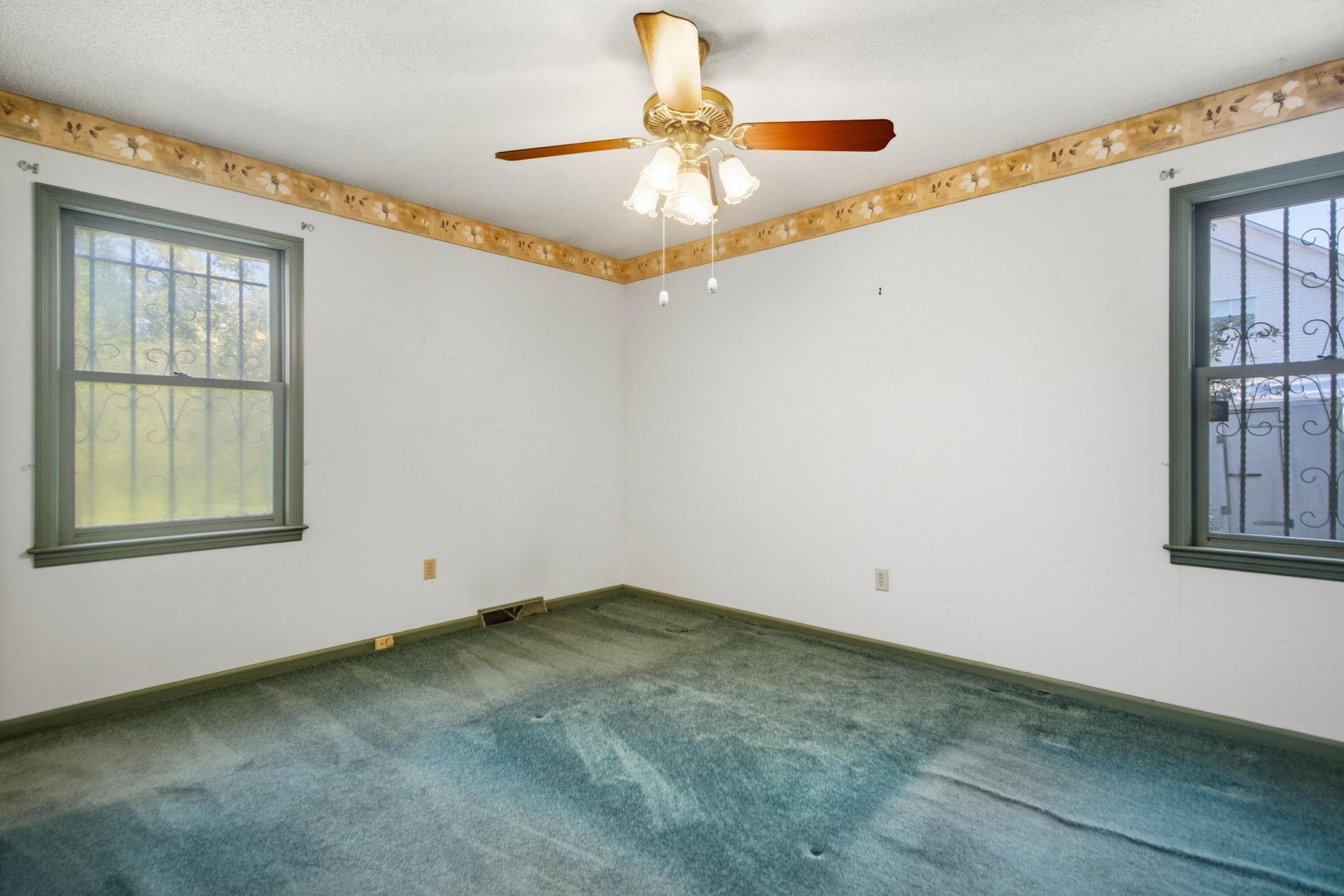 5920 Maple Street Photo 33
