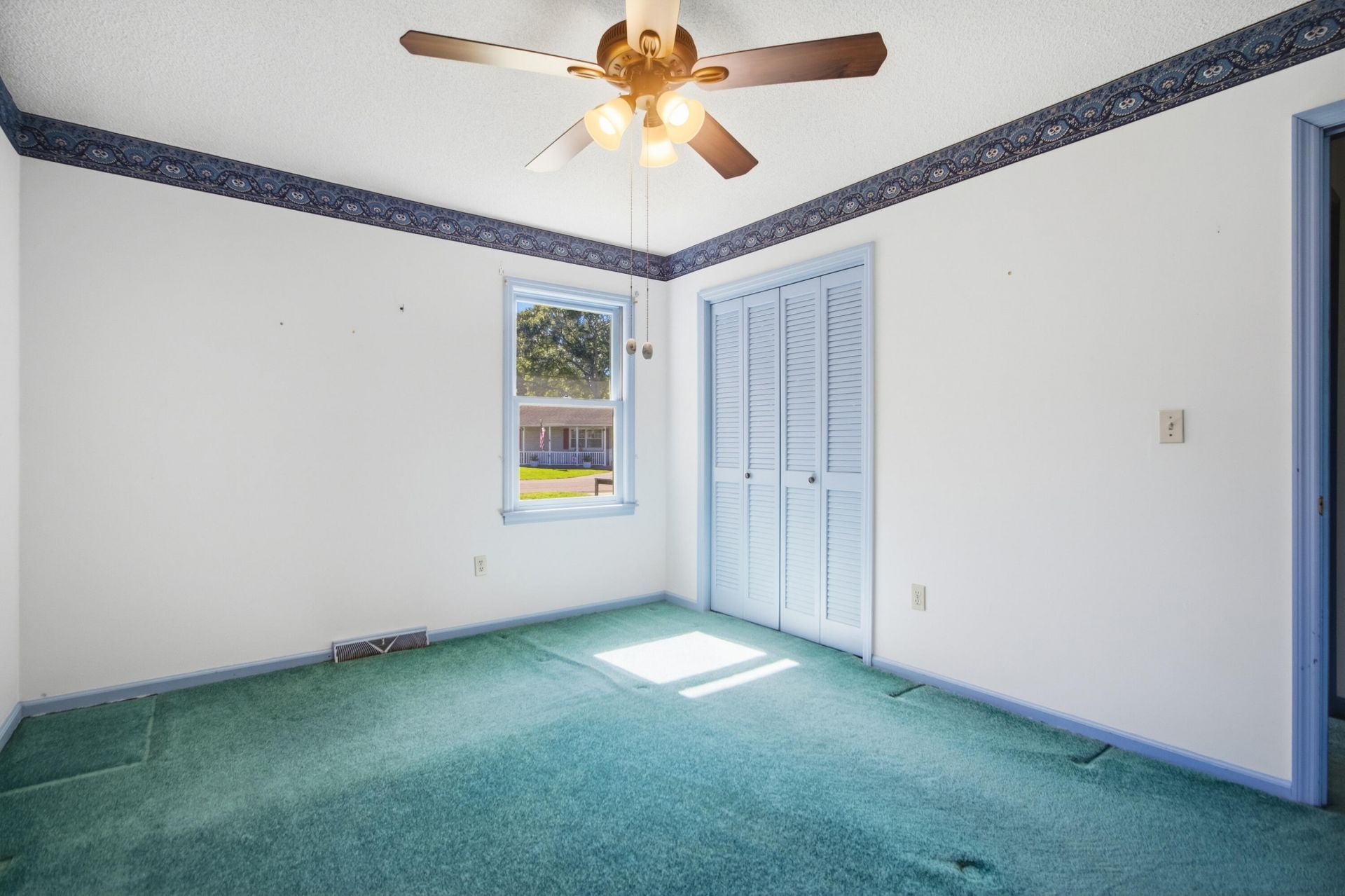 5920 Maple Street Photo 36