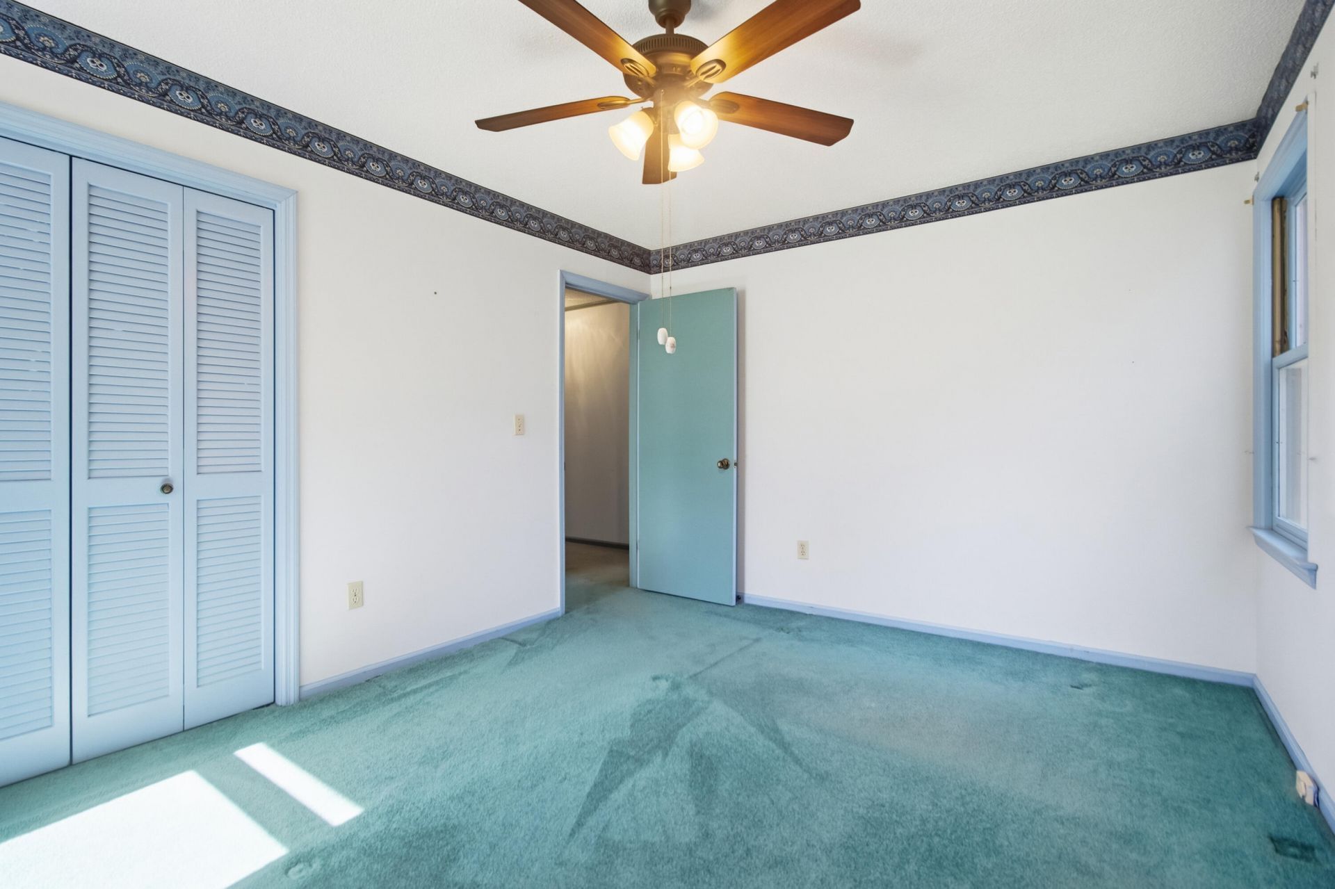 5920 Maple Street Photo 37
