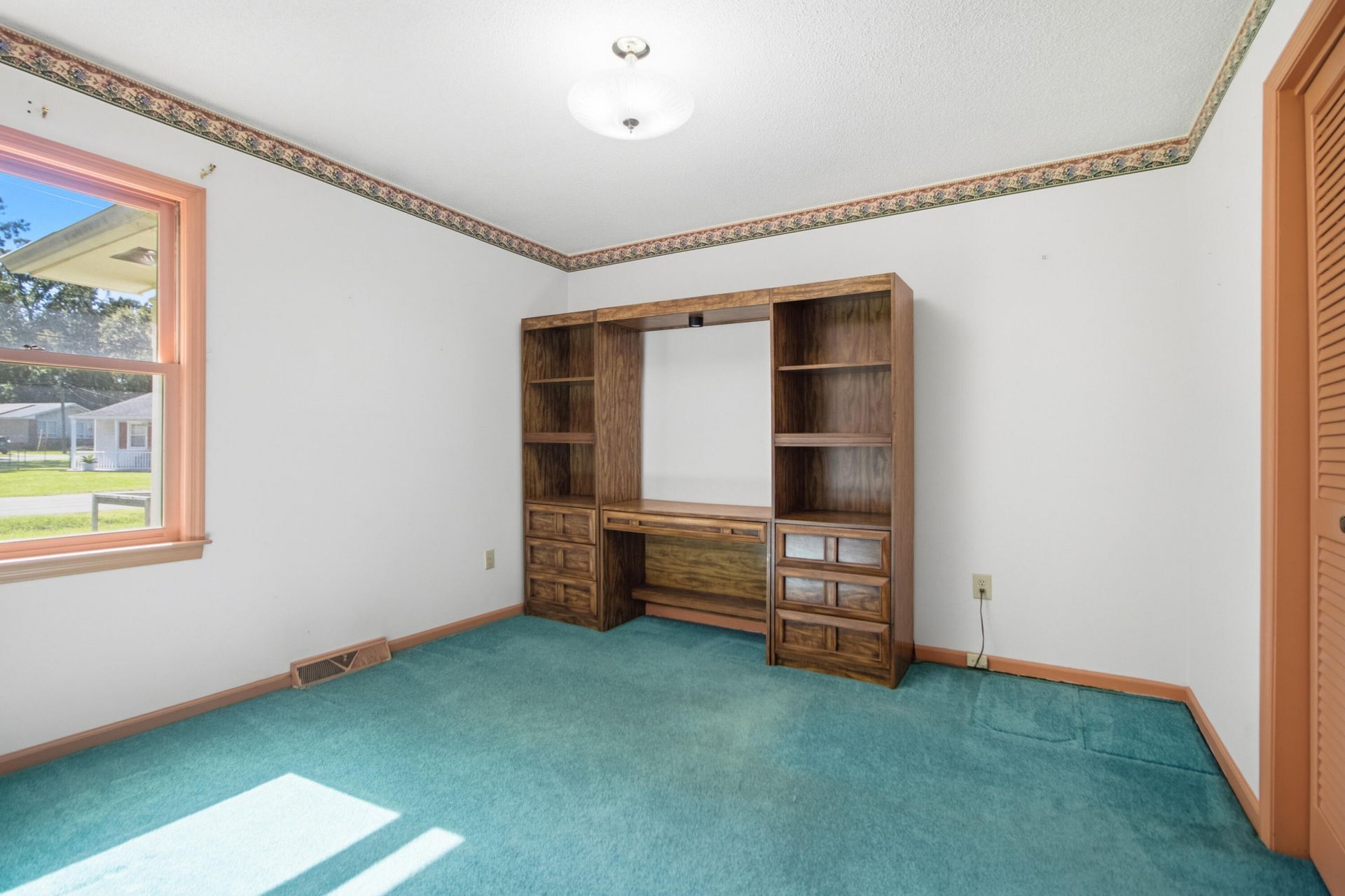 5920 Maple Street Photo 40