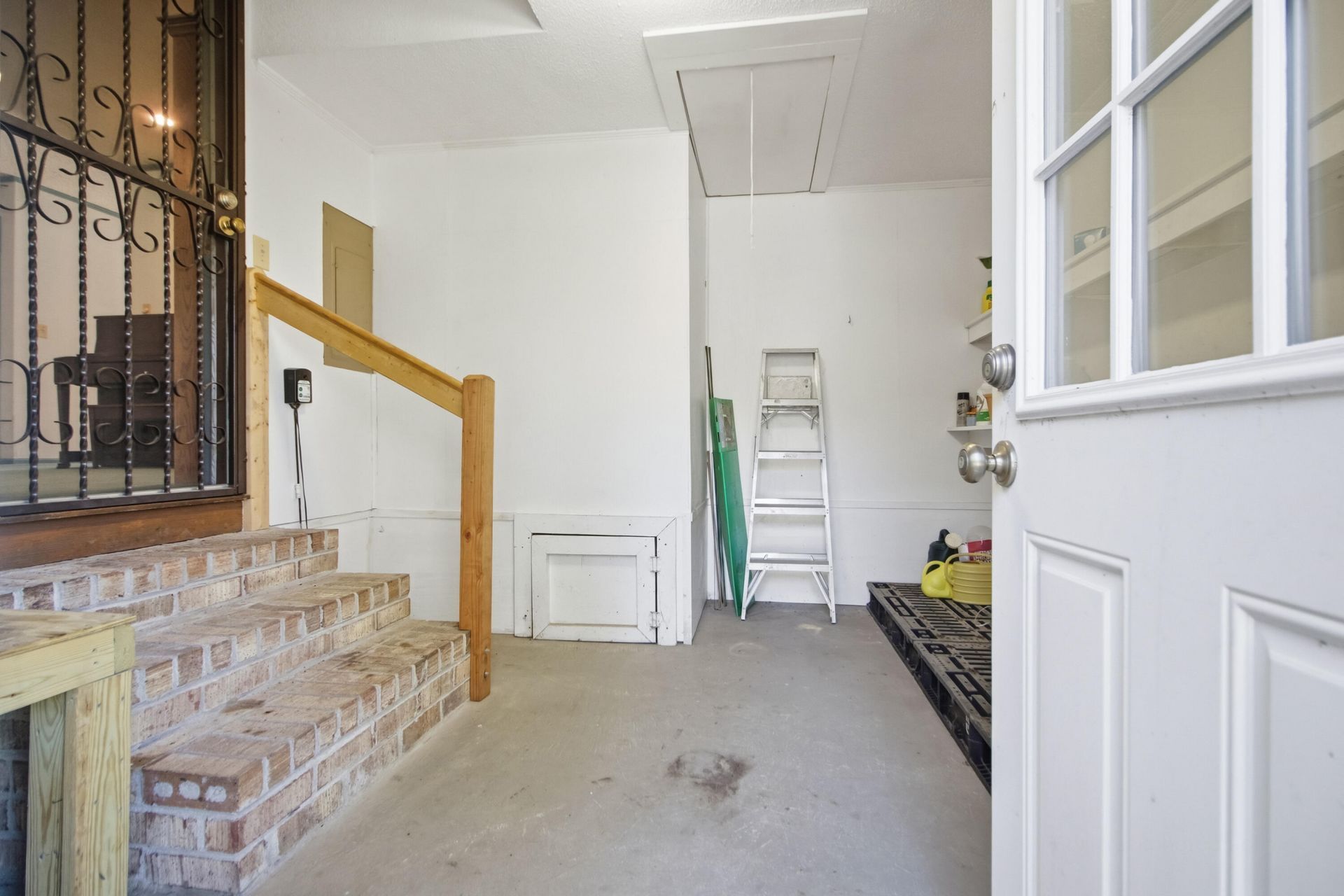 5920 Maple Street Photo 42